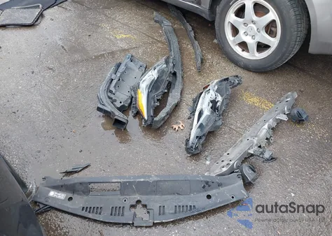 2023 Toyota Camry Le z USA, uszkodzony, nr VIN 4T1C11AK5PU779992